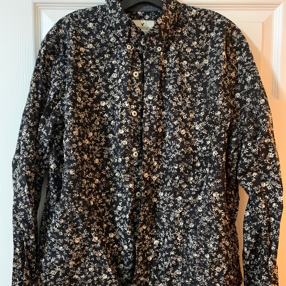 American Eagle button down
